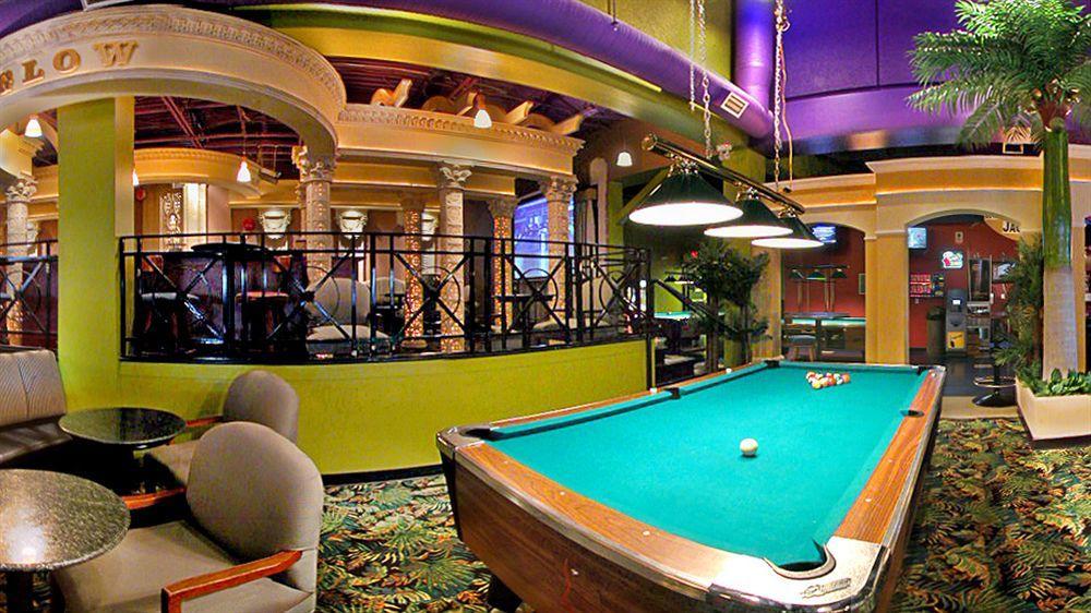Red Lion Inn And Suites Виктория Экстерьер фото