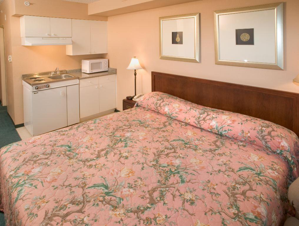 Red Lion Inn And Suites Виктория Номер фото