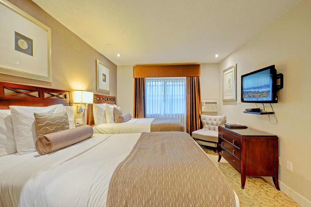 Red Lion Inn And Suites Виктория Экстерьер фото