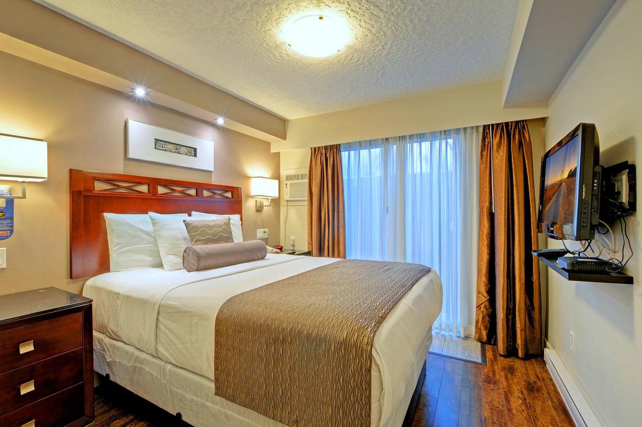 Red Lion Inn And Suites Виктория Экстерьер фото