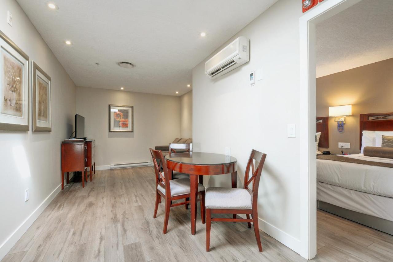 Red Lion Inn And Suites Виктория Экстерьер фото